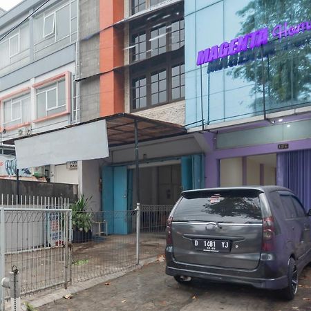 Reddoorz Near Trans Studio Bandung 3 Εξωτερικό φωτογραφία